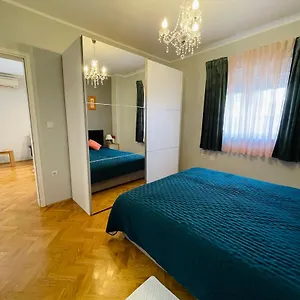 29 Apartment